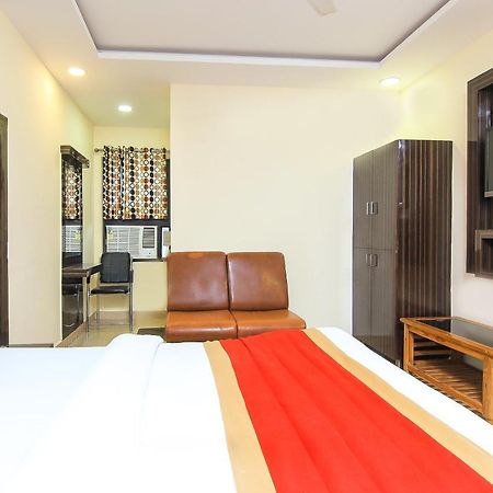 Oyo 8883 Hotel Comfort Zone Лакнау Екстериор снимка